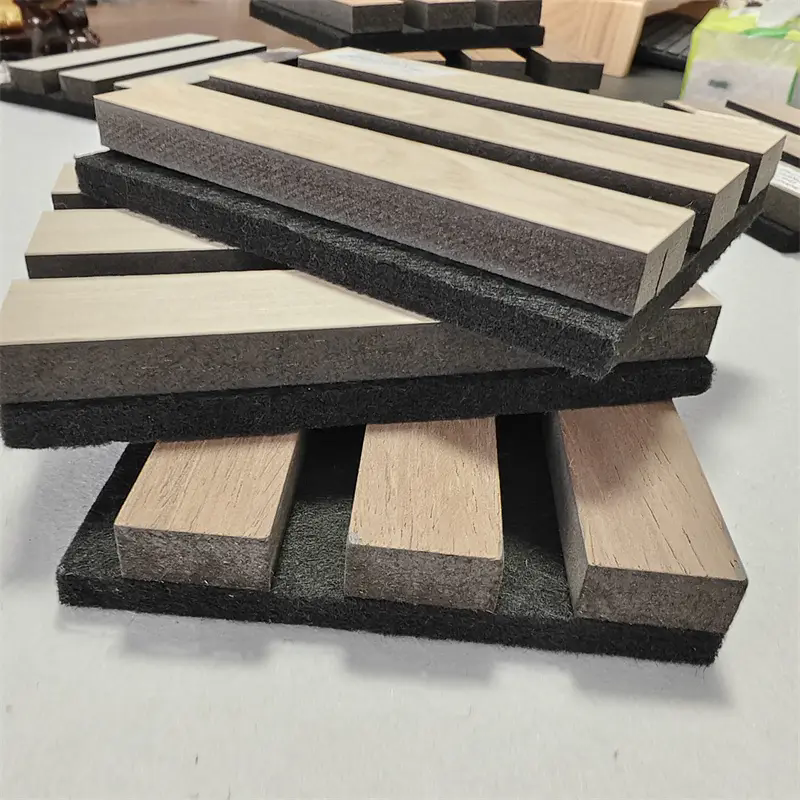 শব্দ নিয়ন্ত্রণের জন্য কী উচ্চ-মানের শাব্দ প্যানেল অপরিহার্য করে তোলে?